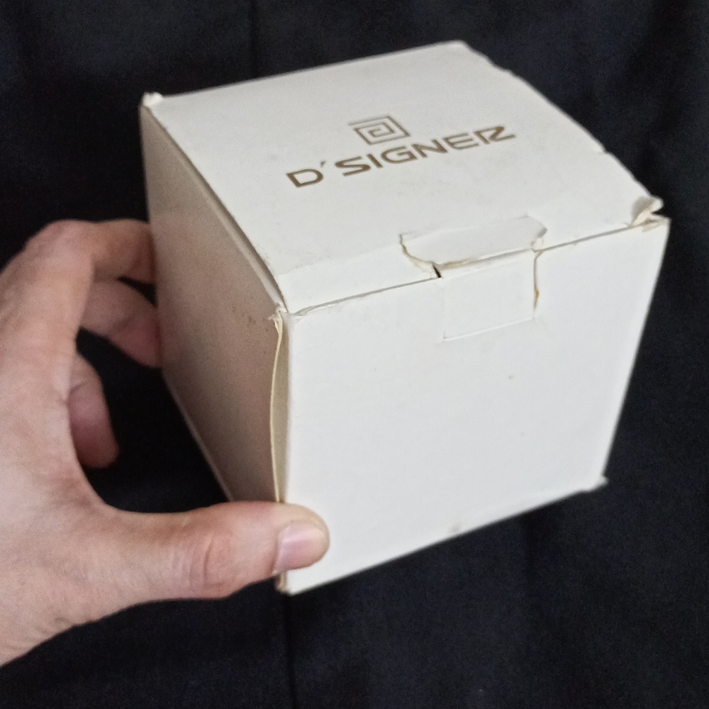 D'signer Ladies Wrist Watch - Picture 9 of 10